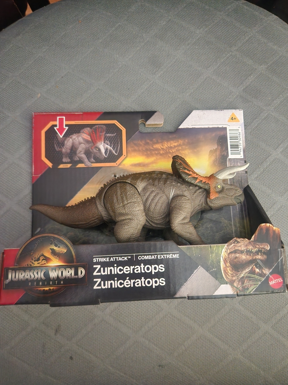 Mattel Jurassic World Zuniceratops Figure - Gray and Orange